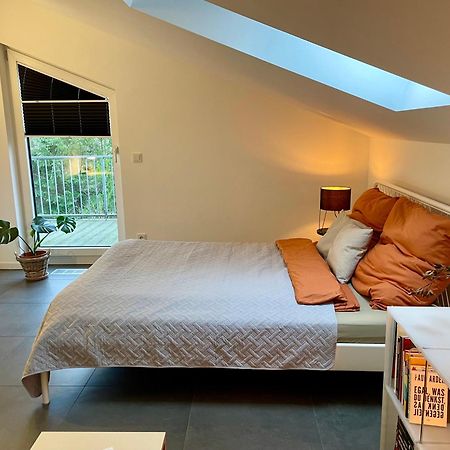 Modernes Holzhaus Im Skandinavischen Stil Mit Sauna, Garten Und 2 Katzen Norderstedt Esterno foto