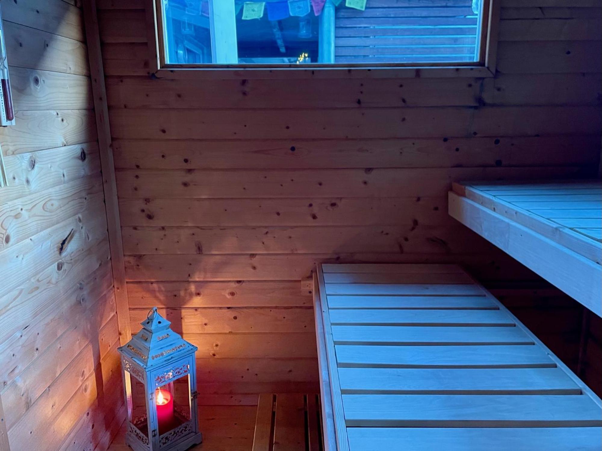 Modernes Holzhaus Im Skandinavischen Stil Mit Sauna, Garten Und 2 Katzen Norderstedt Esterno foto