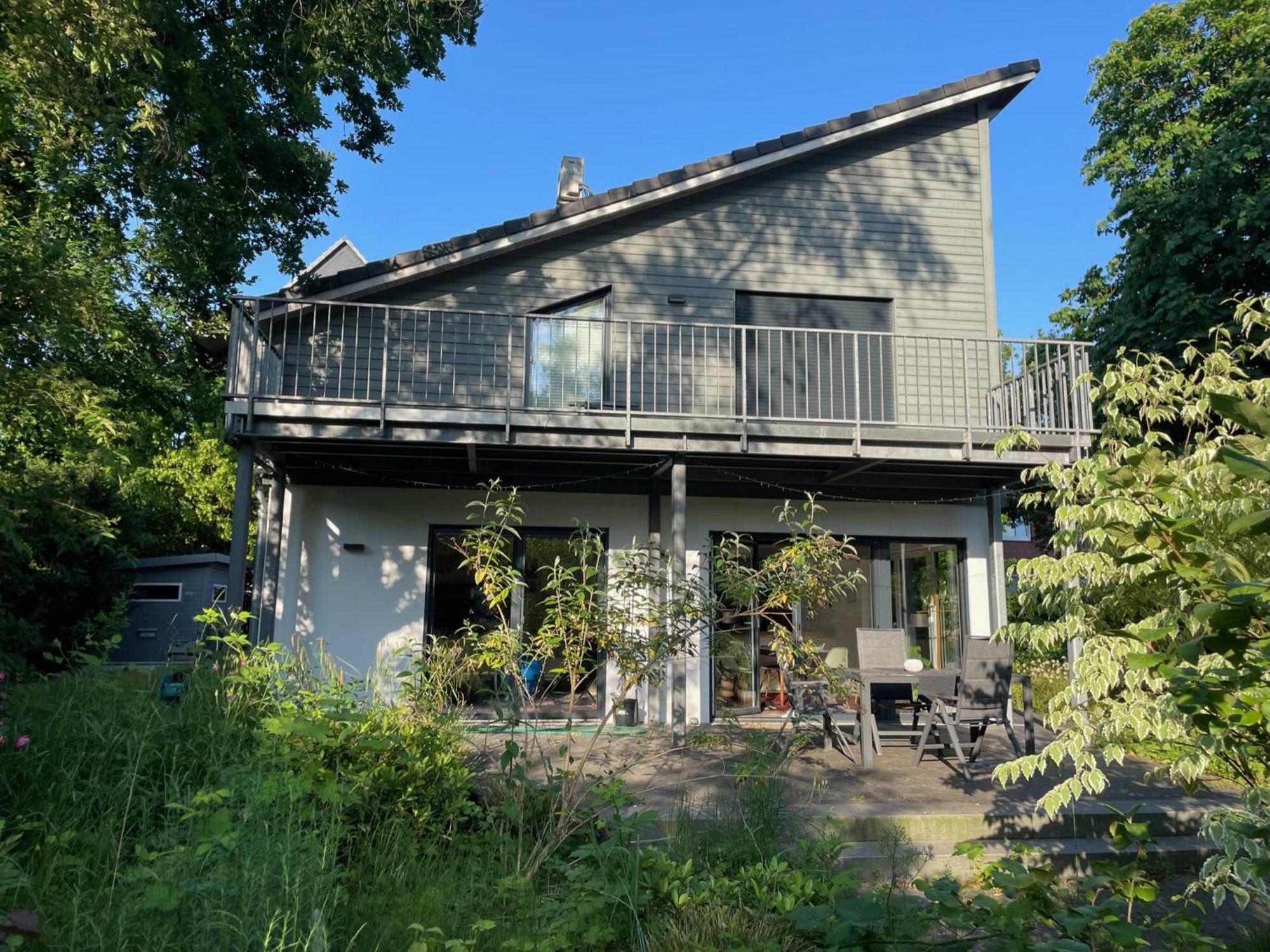 Modernes Holzhaus Im Skandinavischen Stil Mit Sauna, Garten Und 2 Katzen Norderstedt Esterno foto